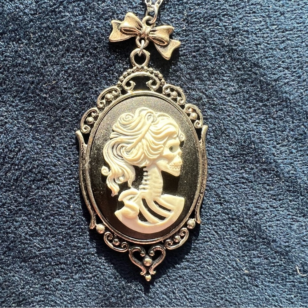 Gothic Cameo Necklace